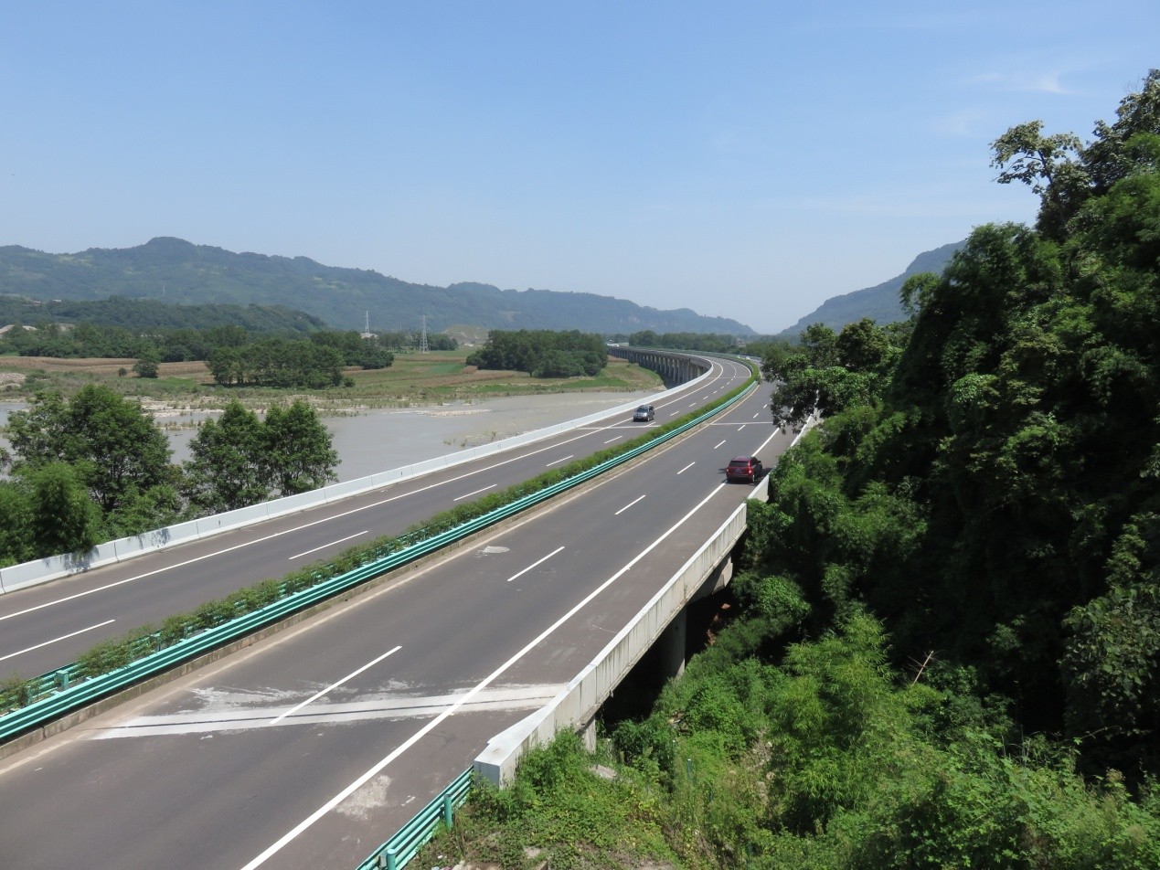 是《国家高速公路网规划(2005年2月)》中g93成渝环线高速公路的重要